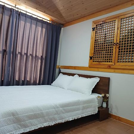 The Jeongga Pansiyon Jeonju Dış mekan fotoğraf